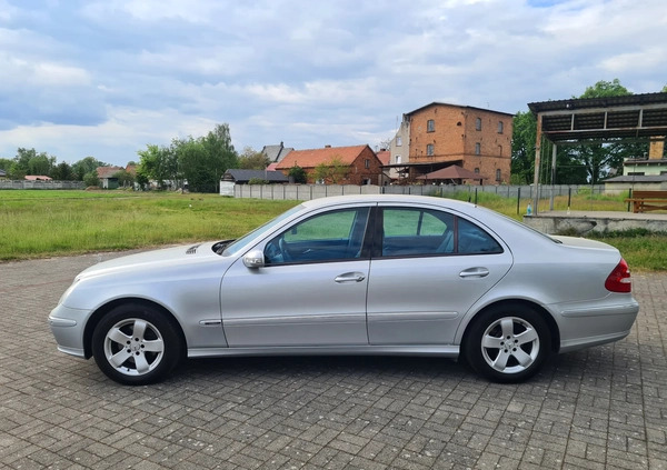 Mercedes-Benz Klasa E cena 31300 przebieg: 284000, rok produkcji 2006 z Świdnik małe 121